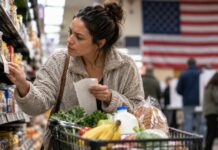 US Inflation Climbs to 3.7% as Midterms Loom, Pressuring Trump and GOP